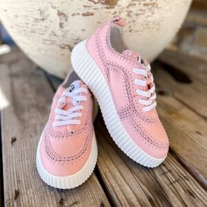 Coconuts by Matisse Pink Platform Sneakers with White Soles Size 9 NIB